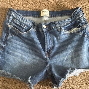 Kensie Blue Denim Frayed Shorts